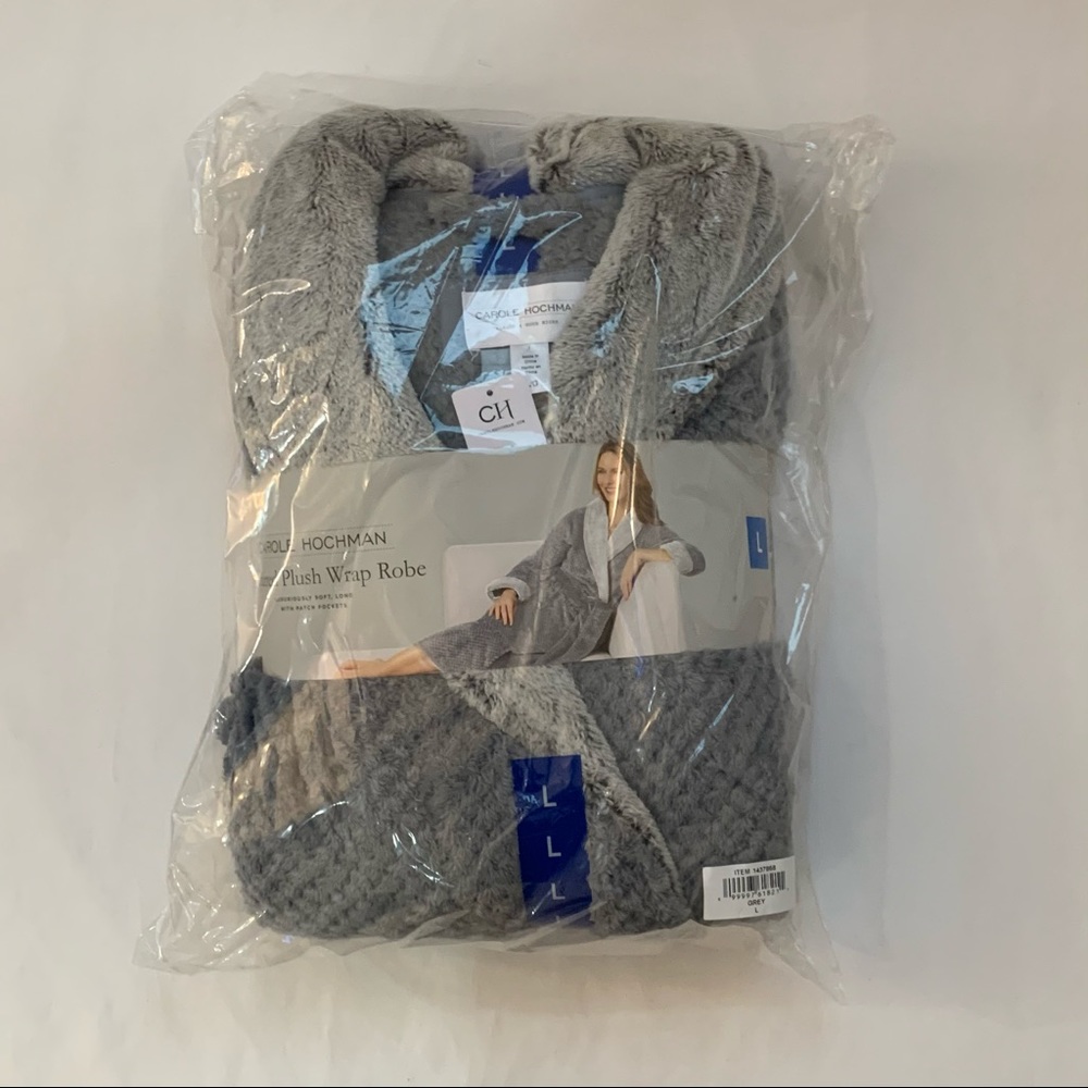 New Carol Hochman Ladies Gray Plush Cozy Robe - Picture 9 of 15